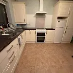 בית נופש Walk To Town Centre, 2br Base Near Cork & Kinsale