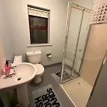 Walk To Town Centre, 2br Base Near Cork & Kinsale