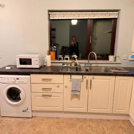 Ferienhaus Walk To Town Centre, 2br Base Near Cork & Kinsale *