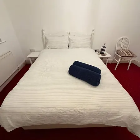 Walk To Town Centre, 2br Base Near Cork & Kinsale בית נופש *