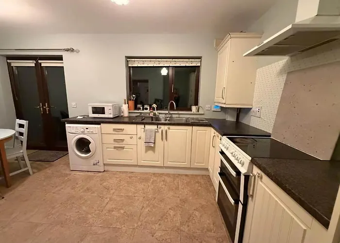 Casa vacanze Walk To Town Centre, 2br Base Near Cork & Kinsale