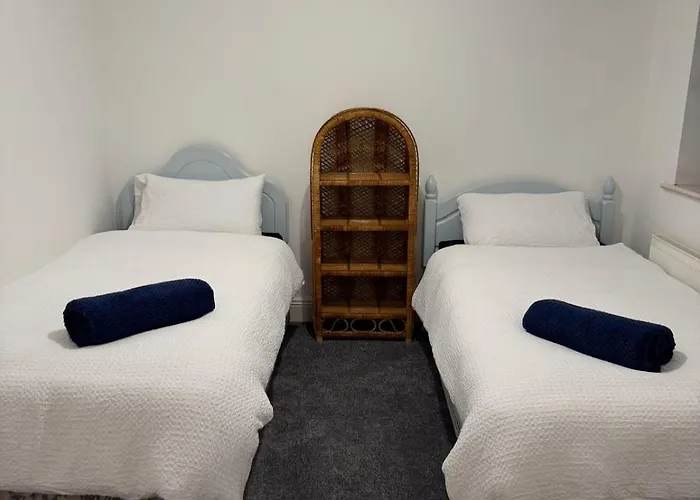 Walk To Town Centre, 2br Base Near Cork & Kinsale *