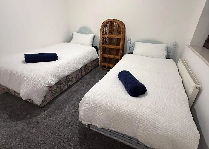 Walk To Town Centre, 2br Base Near Cork & Kinsale Bandon