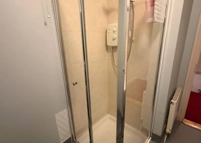 Walk To Town Centre, 2br Base Near Cork & Kinsale *