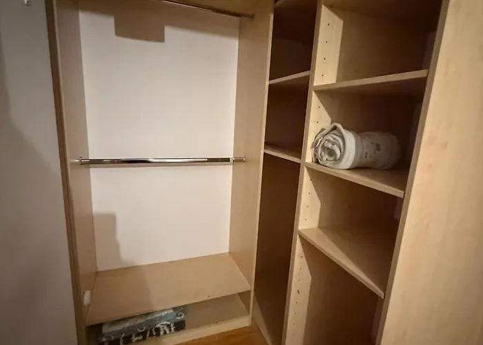 Walk To Town Centre, 2br Base Near Cork & Kinsale Bandon